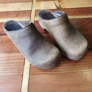 Sanita Brown Women's Clogs